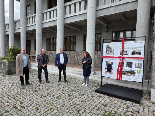 Bartoova vila vera a dnes  nov i venku!