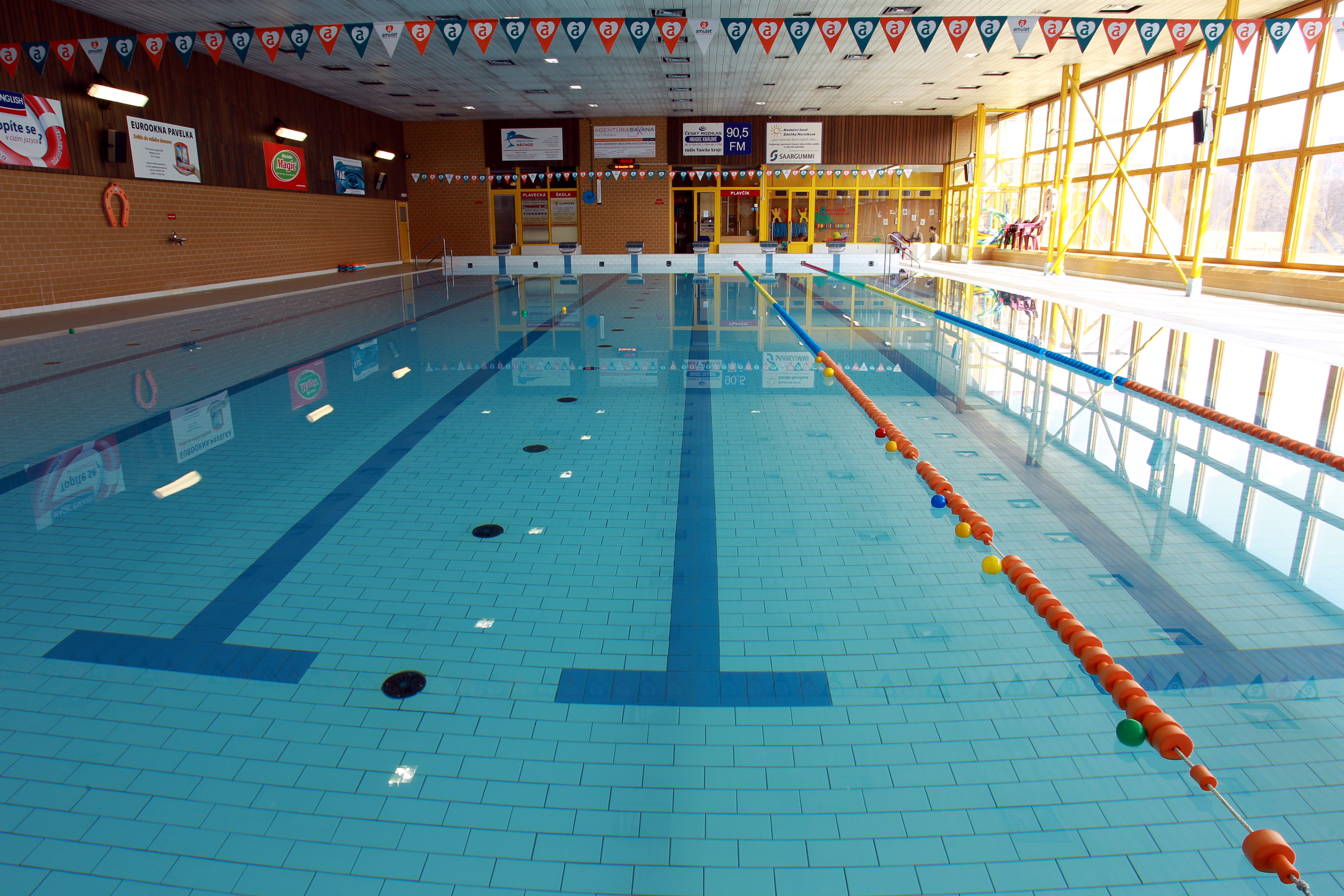 Upozornění na uzavření krytého plaveckého bazénu!