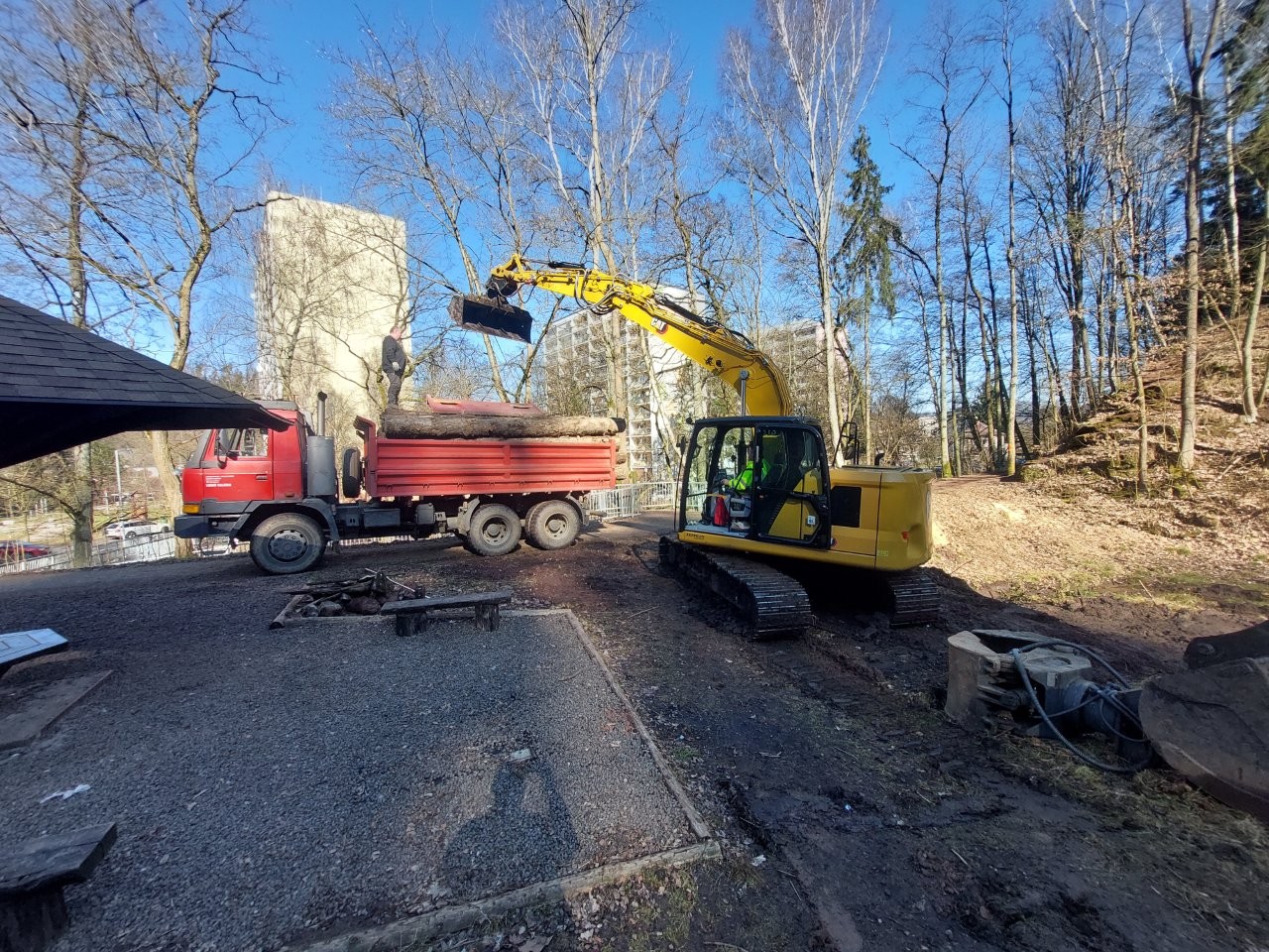 Upozorn�n� pro n�v�t�vn�ky m�stsk�ch les�