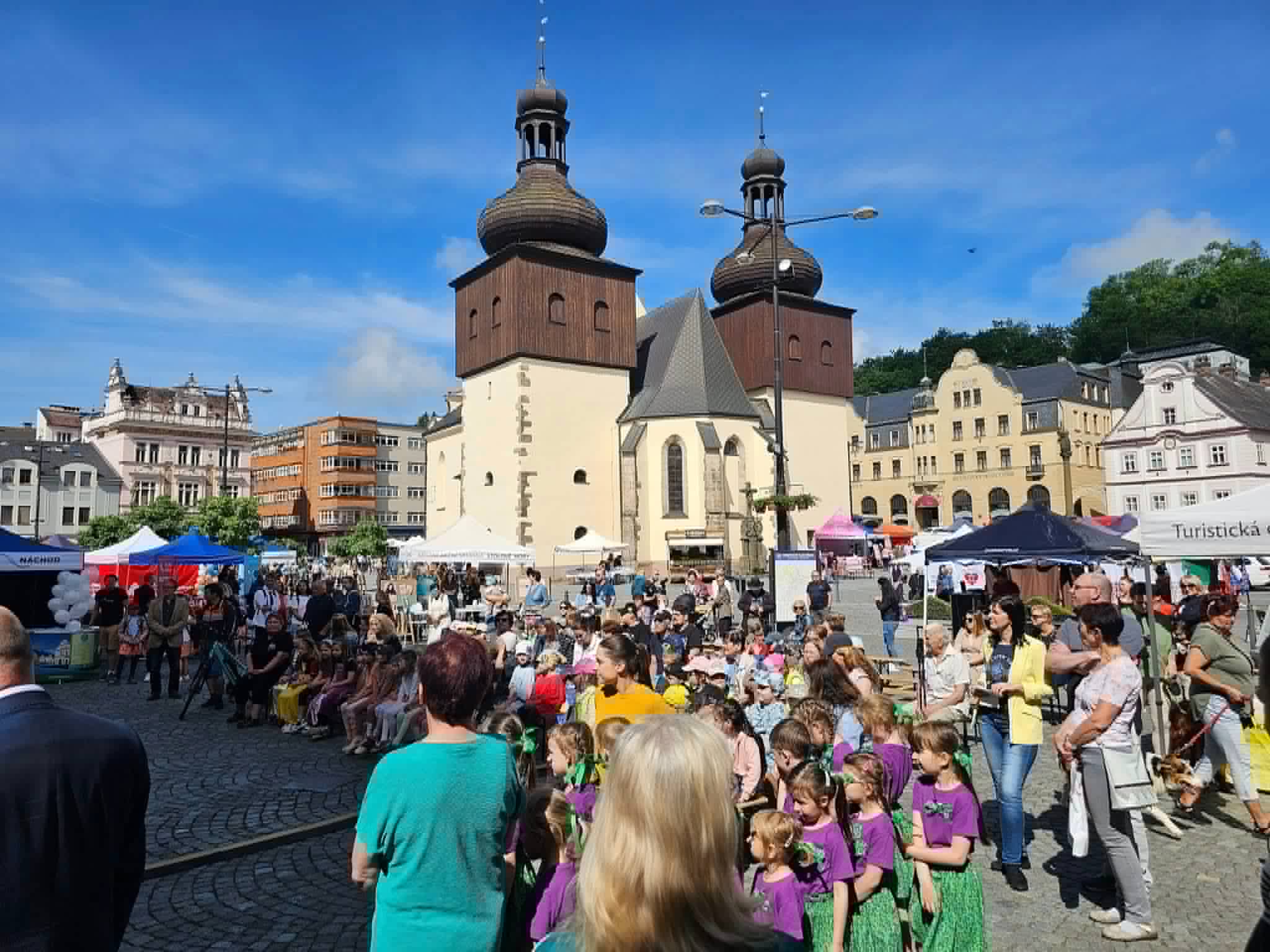 P�ij�te si u��t den pln� radosti, pohody i u�ite�n�ch informac�!