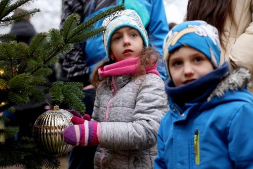Mikuláše přivítaly v Malých lázních davy návštěvníků