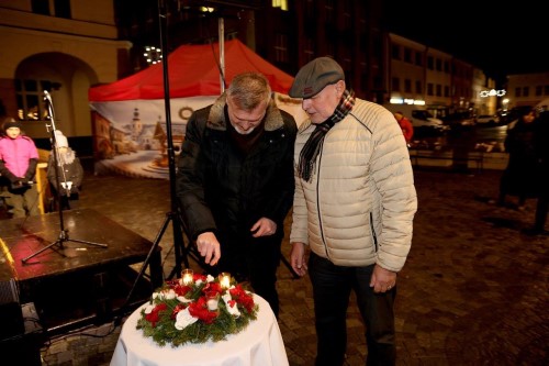 Druhá adventní neděle v Náchodě – svíce naděje je zapálena