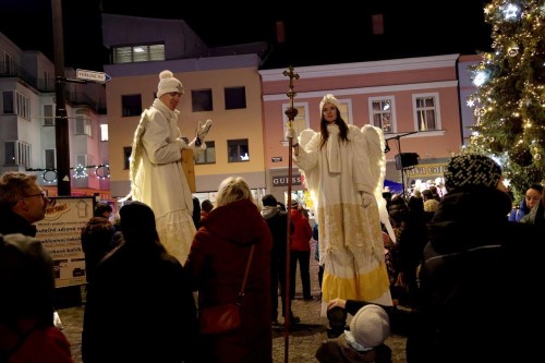 Druhá adventní neděle v Náchodě – svíce naděje je zapálena